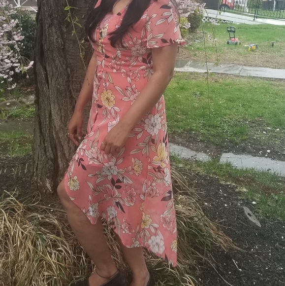 Dress - Picture 2 of 3